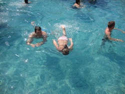 Schwimmen im Pool